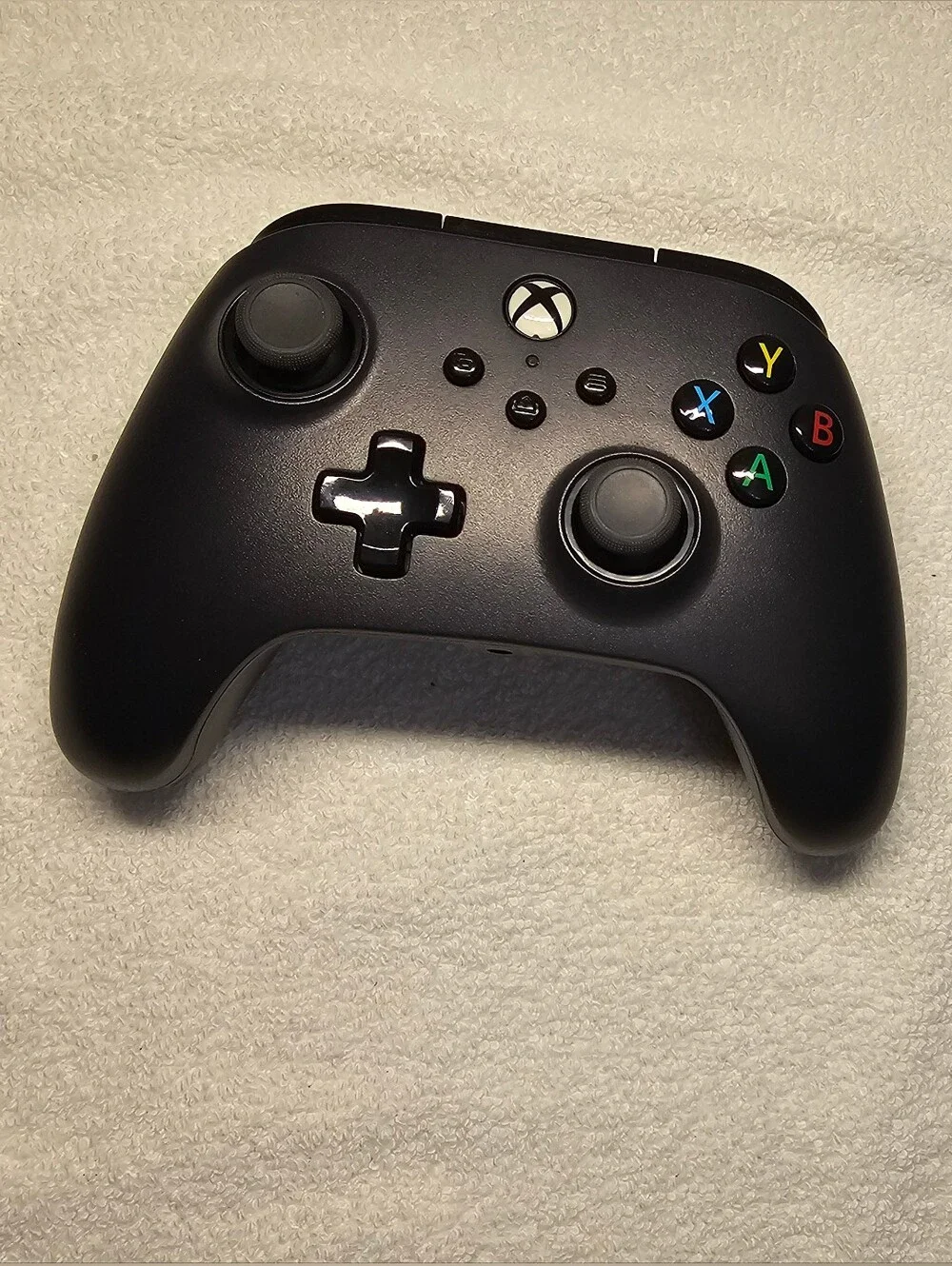 Wireless Controller in Black — Comfortable Gaming Controller